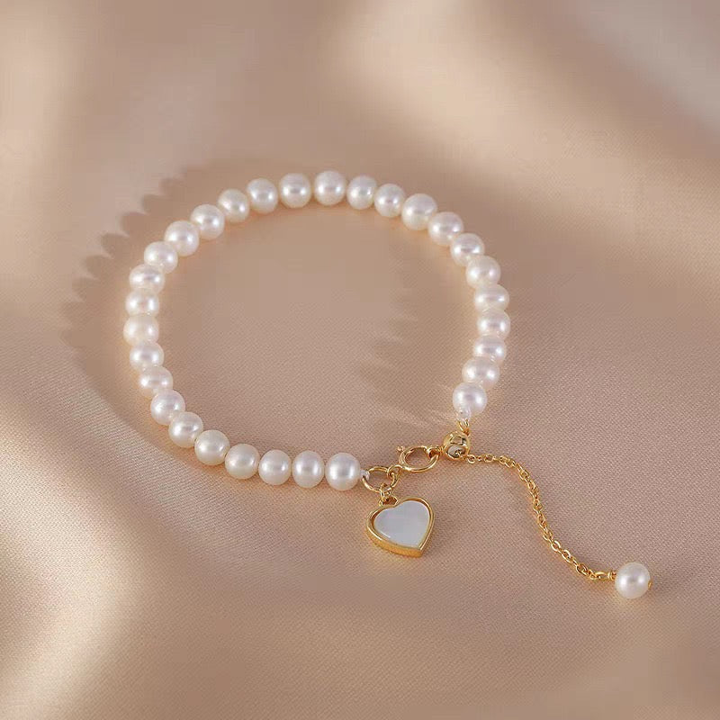 Freshwater Pearl Bracelet with Heart Charm