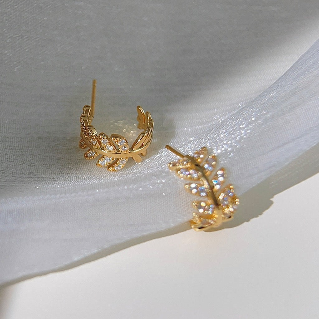 Golden Wheat Leaf Studs