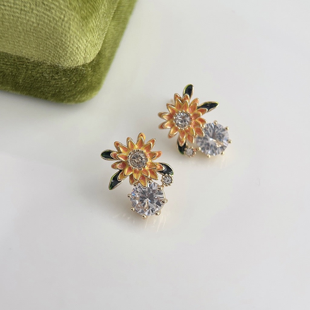 Sunlit Bloom Earrings