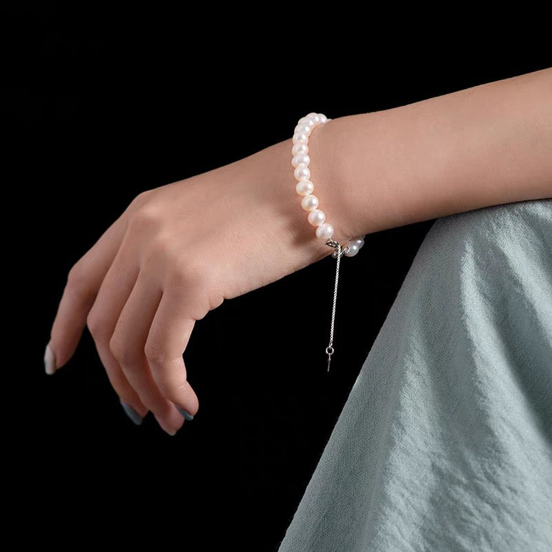 Cherry Blossom Pink Freshwater Pearl Bracelet (4–5mm)