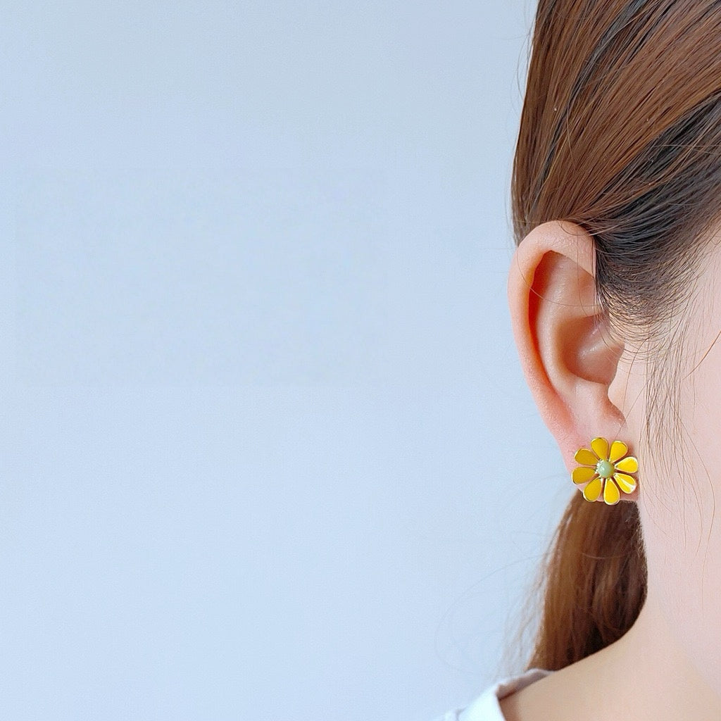 Daisy Enamel Studs