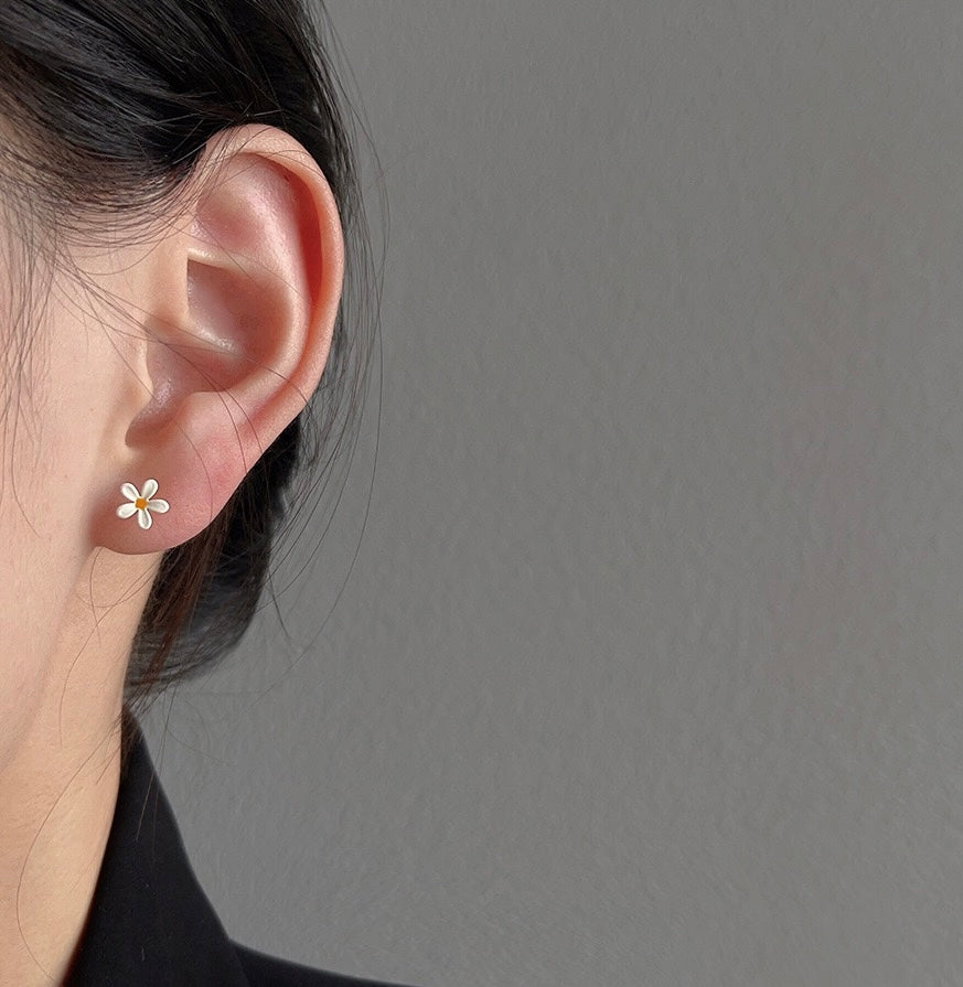 Tiny Daisy Enamel Stud Earrings | Petite Bloom