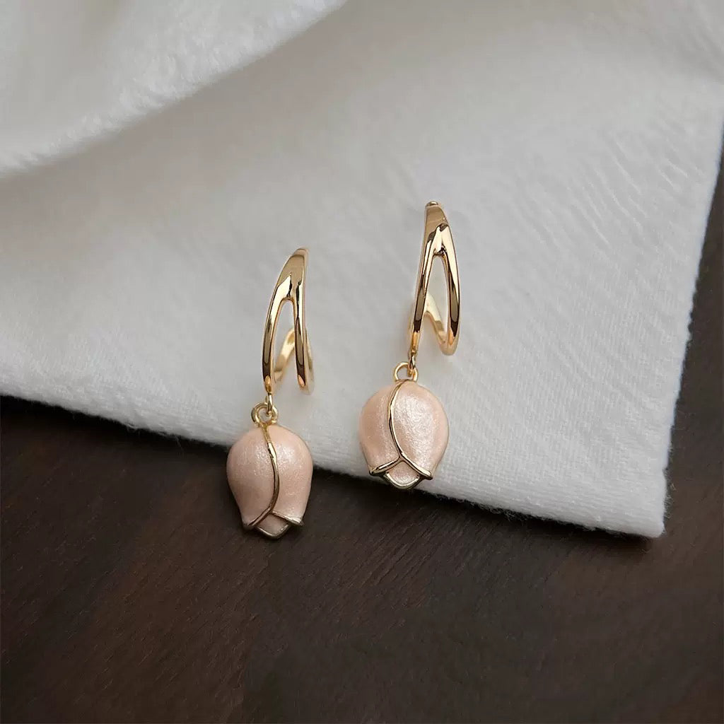 Blush Tulip Drop Earrings | Botanical Garden