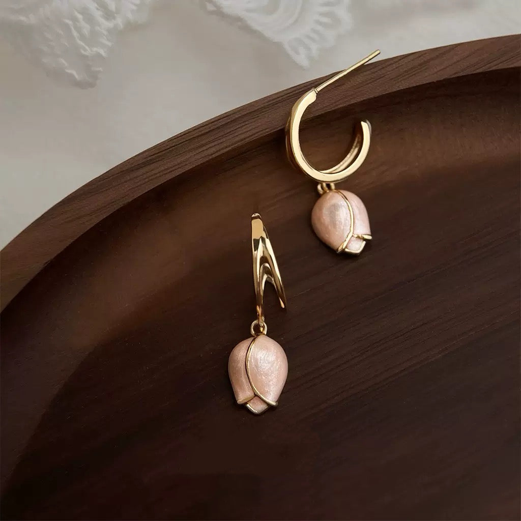 Blush Tulip Drop Earrings | Botanical Garden