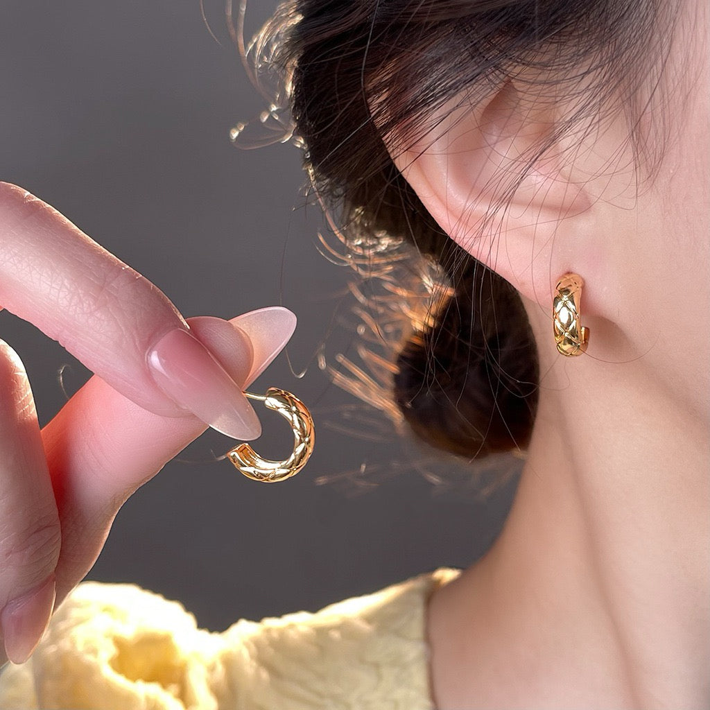 Quilted Shine Hoop Earrings