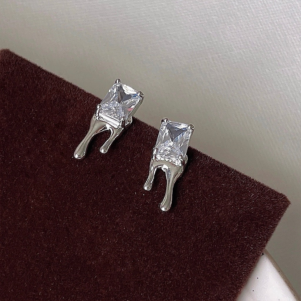 Melting Prism Stud Earrings